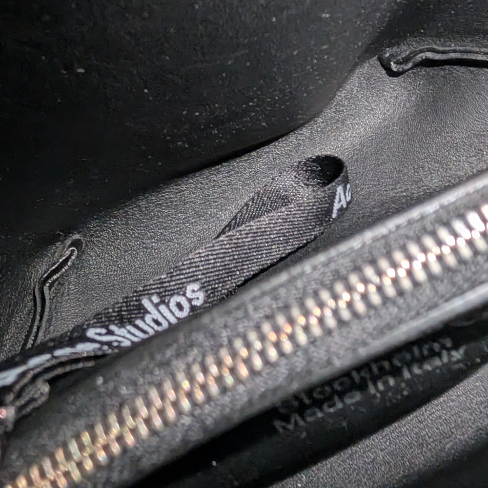 Acne Studios Musubi Mini Black Textured Leather Shoulder Bag New Without Tags - Picture 3 of 16